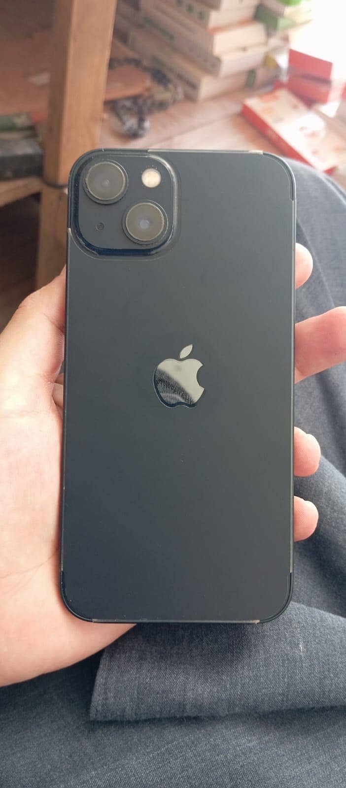 Apple iPhone 13 2