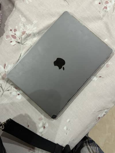 MacBook Pro M4 Max Space Black