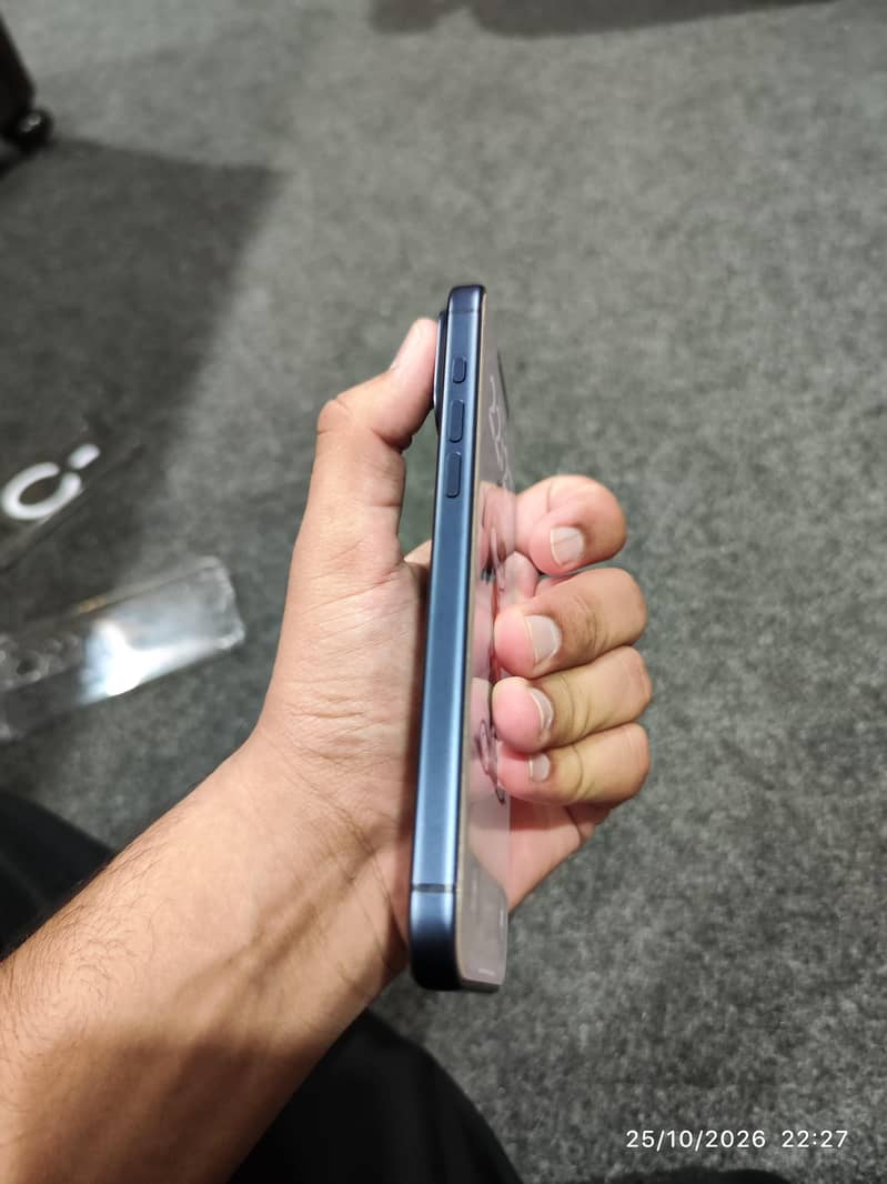 Apple iPhone 17 Pro Max 2