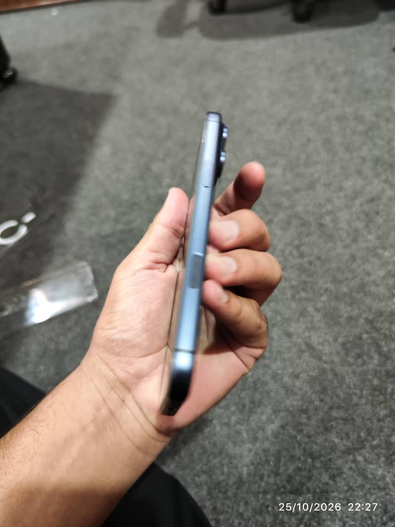 Apple iPhone 17 Pro Max 3