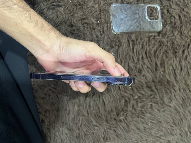 Apple iPhone 14 Pro 4