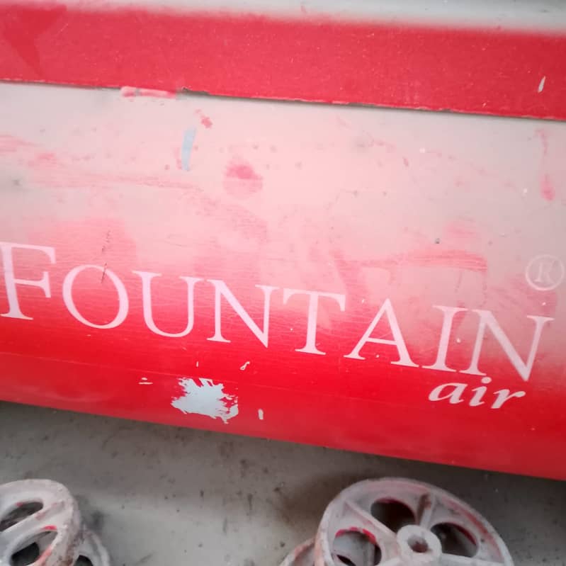 Fountain Air compressor 3