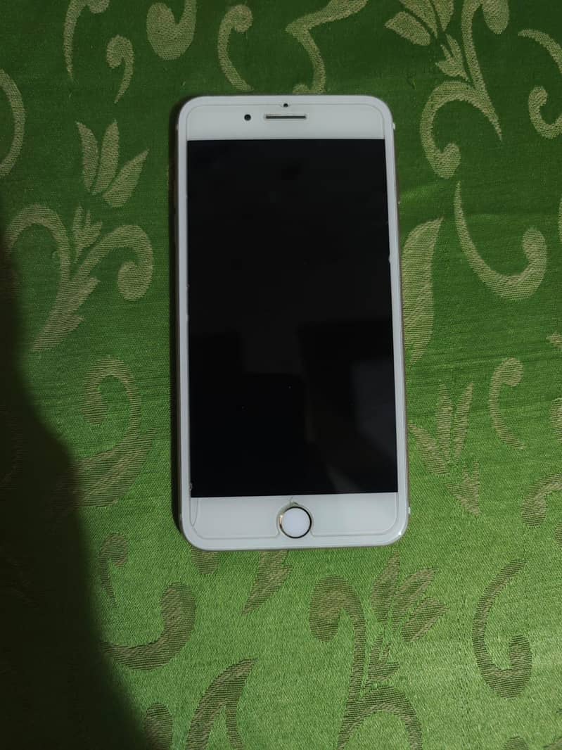 Apple iPhone 7 Plus 0