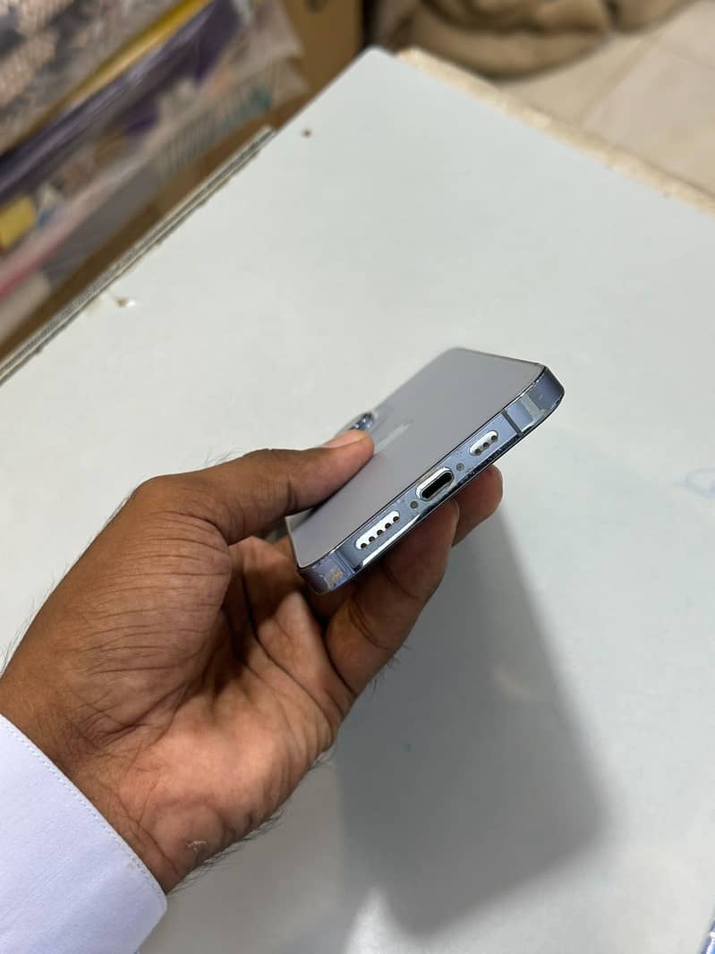 Apple iPhone 13 Pro 1