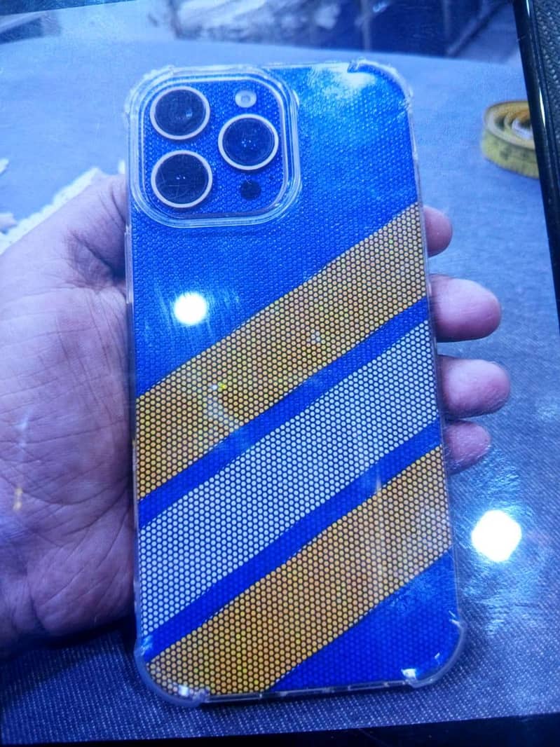 Apple iPhone 16 Pro Max 5