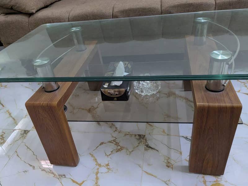Center Table 0