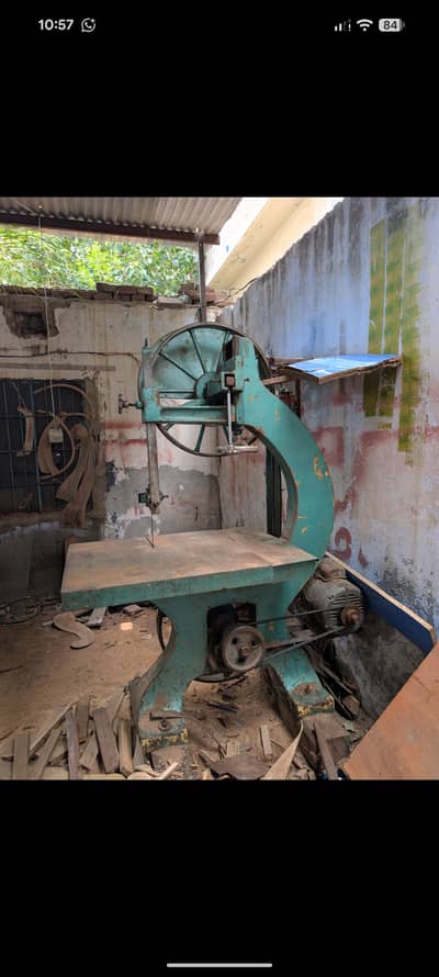furniture workshop for sell machine aur furniture ka sman