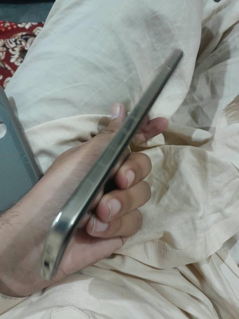 Tecno SPARK 30 Pro 2