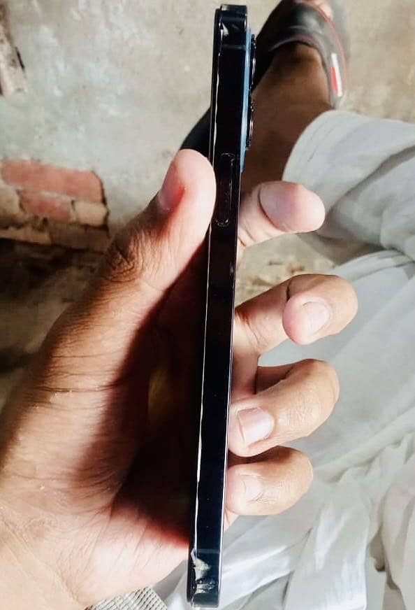 Apple iPhone 12 Pro Max 10