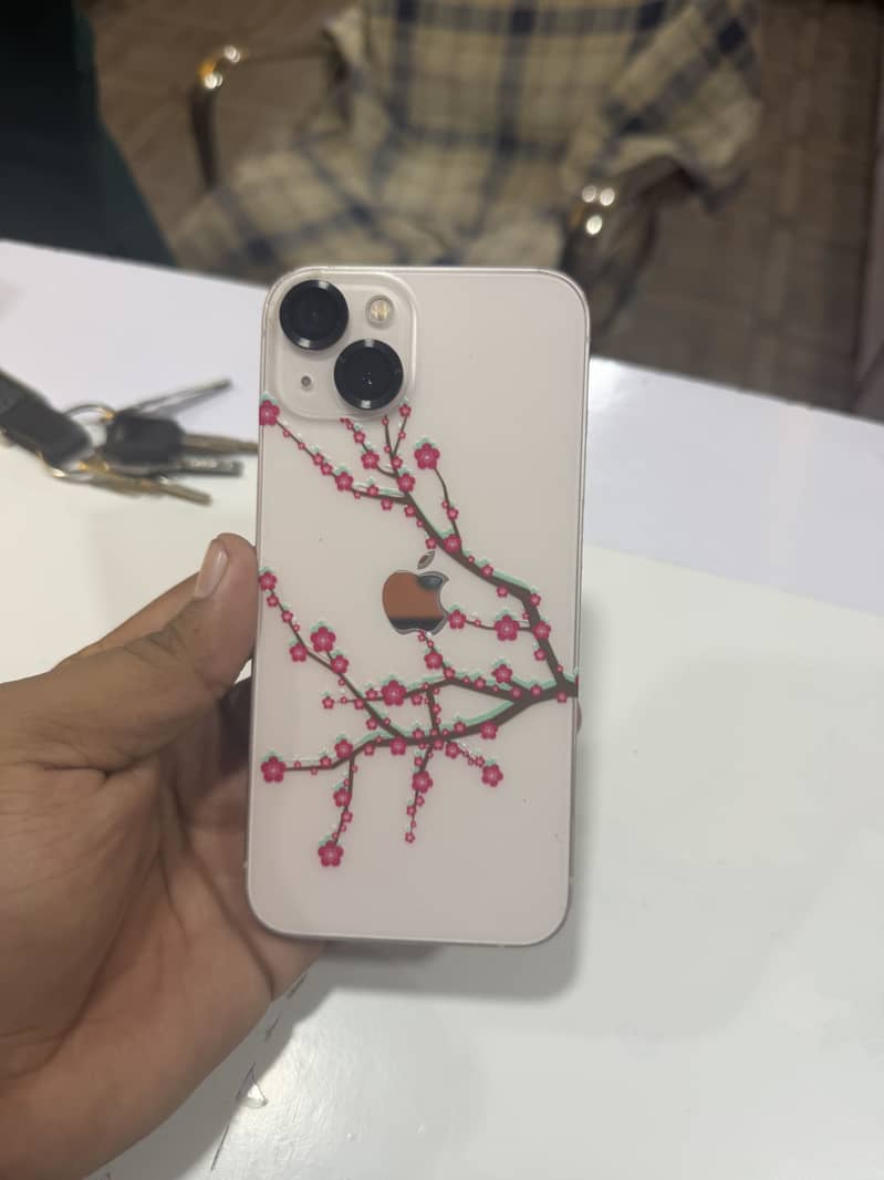 Apple iPhone 13 2