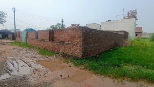 20 marla plot for sale