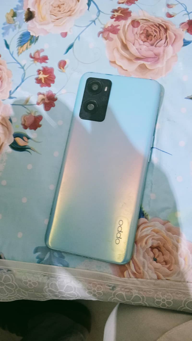 OPPO A76 0
