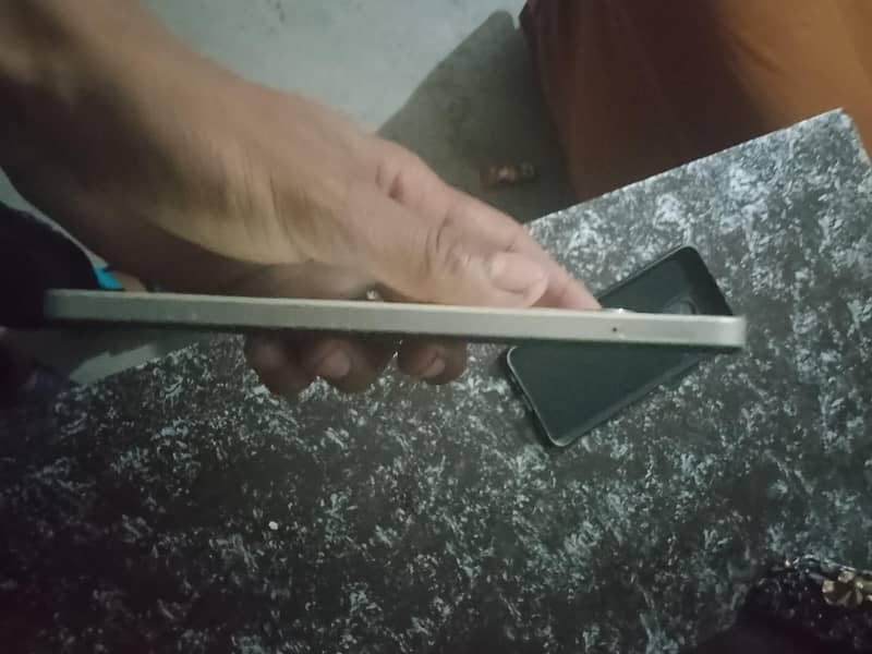 Realme C53 0
