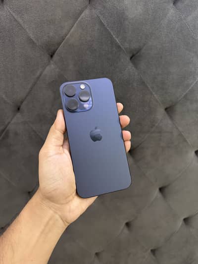 iPhone 15 Pro Max ( Factory Unlock )
