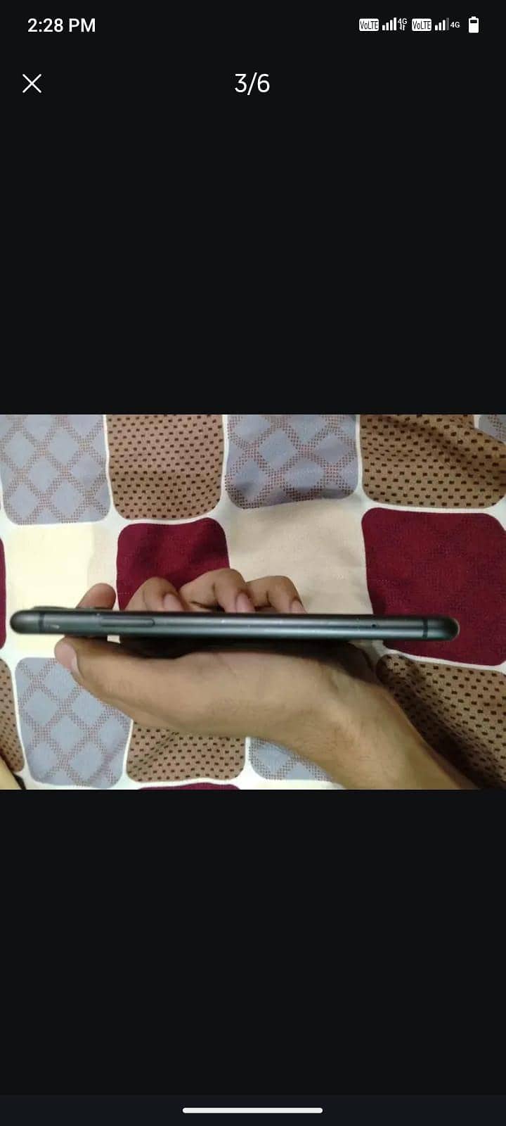 Apple iPhone 11 4