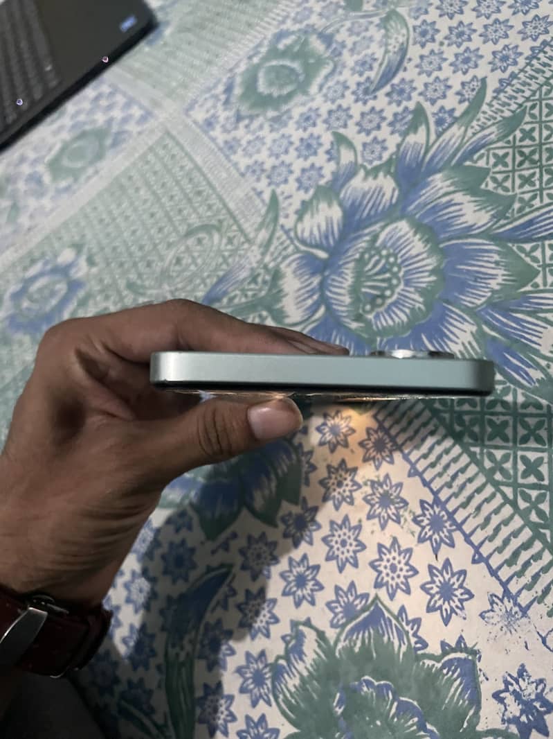Realme Note 60x 4