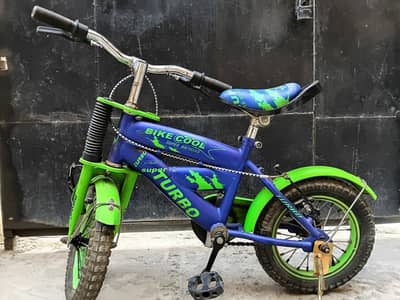Kids Turbo Sporty Bicycle - Vibrant Blue & Neon Green