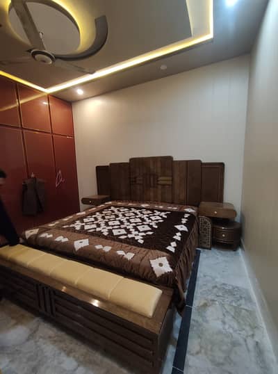 with side tables mattress