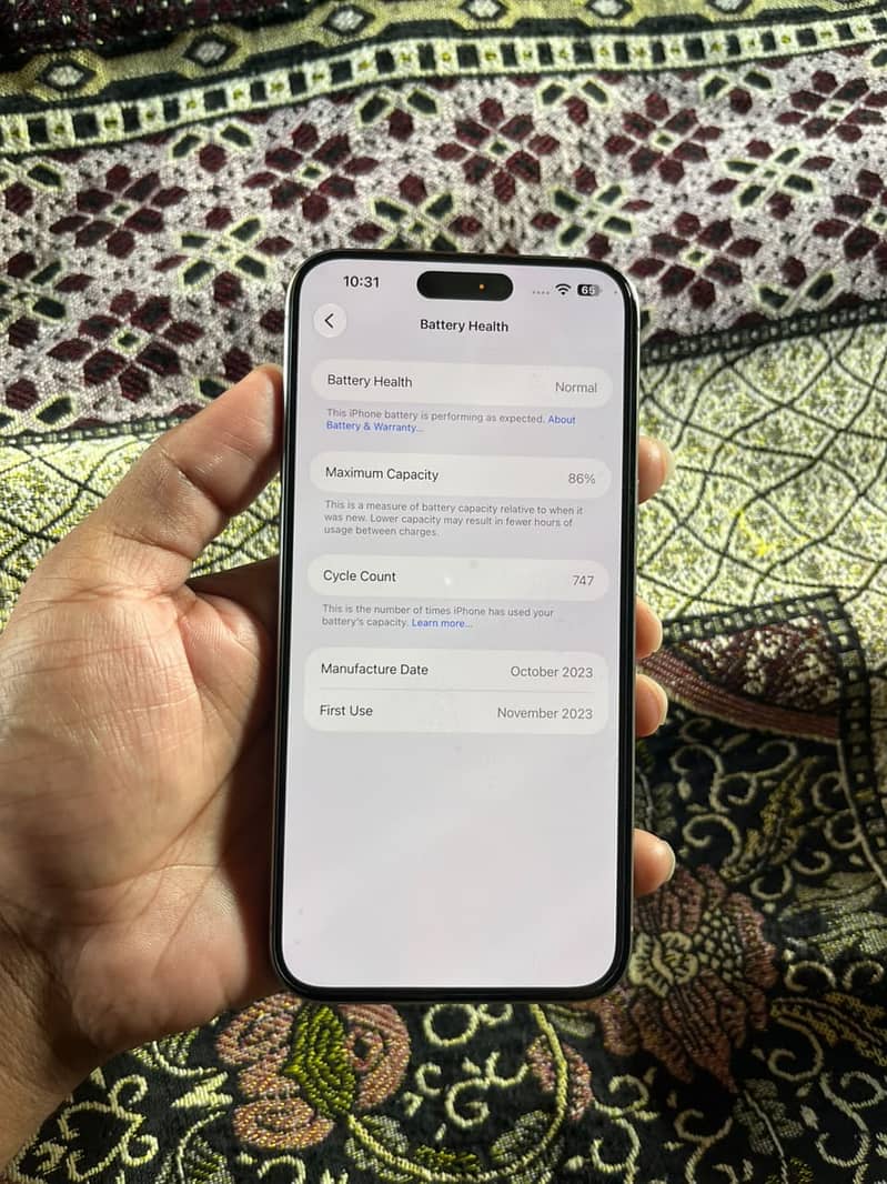 Apple iPhone 15 Pro Max 9