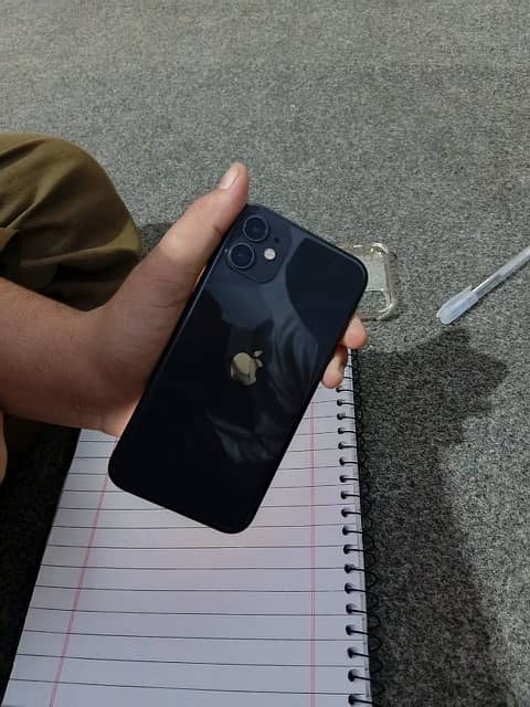 Apple iPhone 11 2