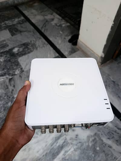 Hikvision Dvr 8 Channel's