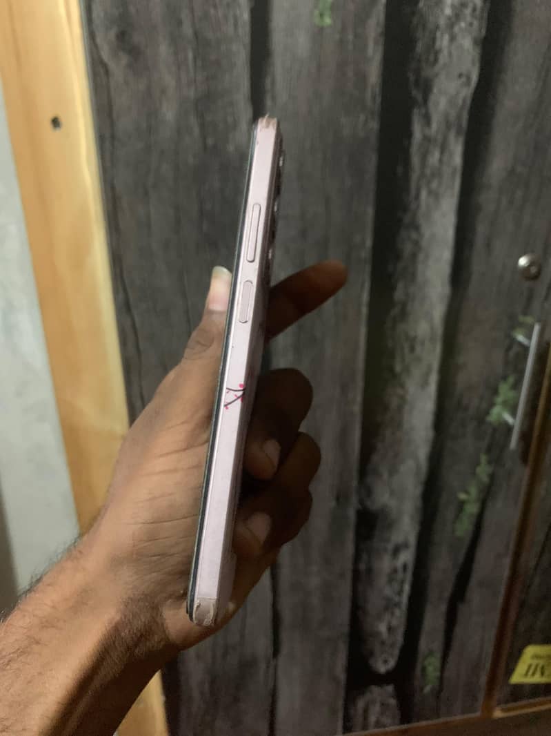 Realme C75x 5
