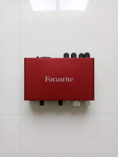 Focusrite Scarlett 2i2 3rd Gen Sound Card & Lucky Star 21" Ukulele
