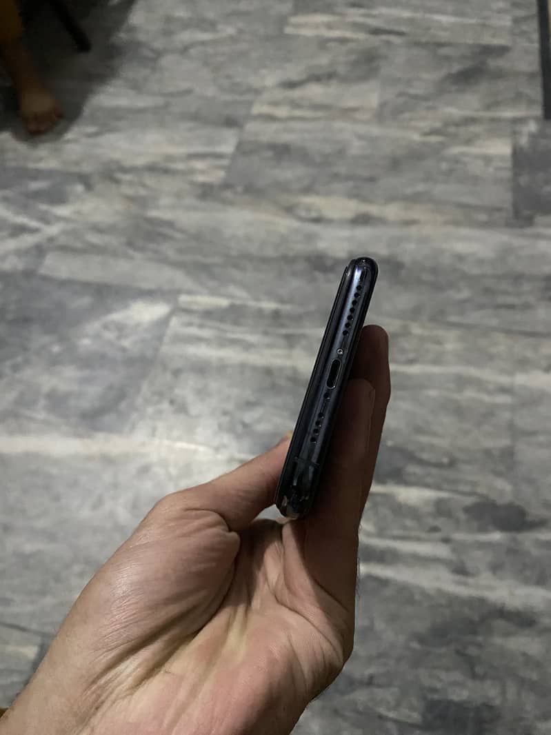 IPHONE 11 PRO MAX 2
