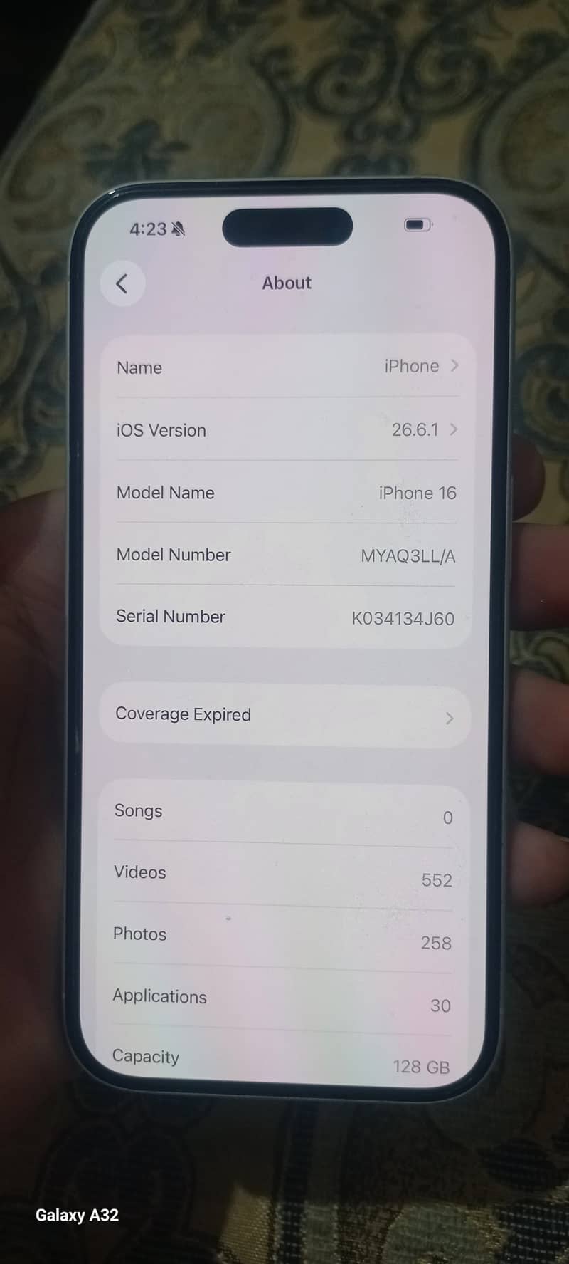 Apple iPhone 16 3