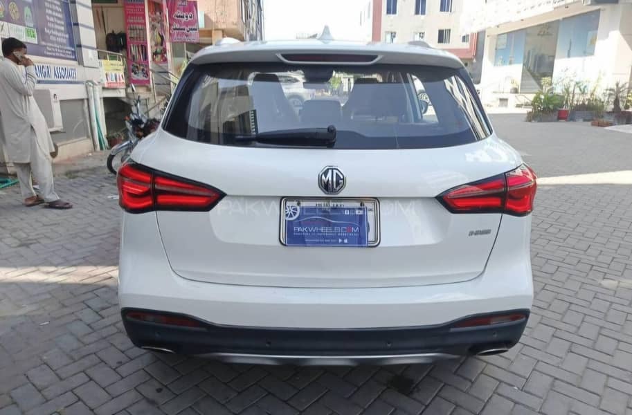 MG HS 2021 2