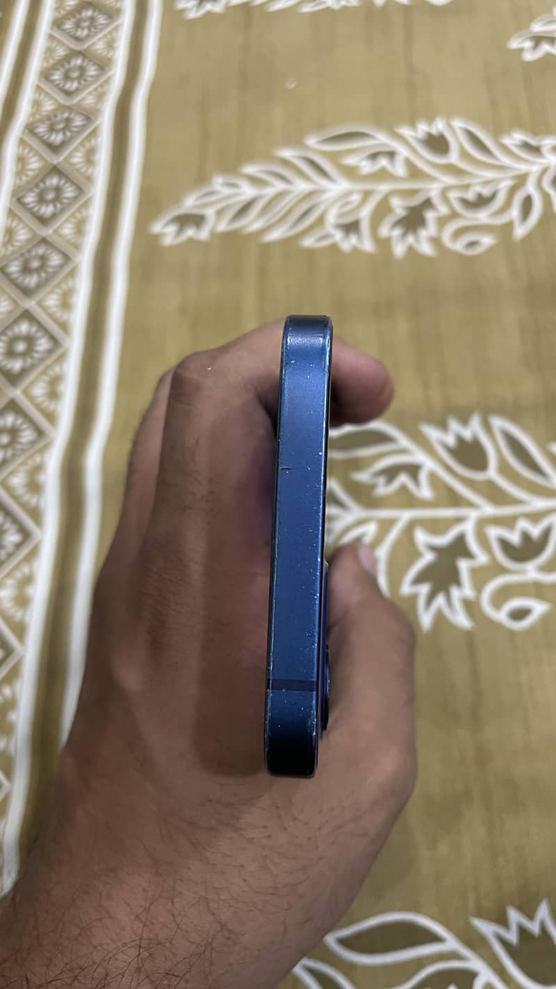 Apple iPhone 12 5
