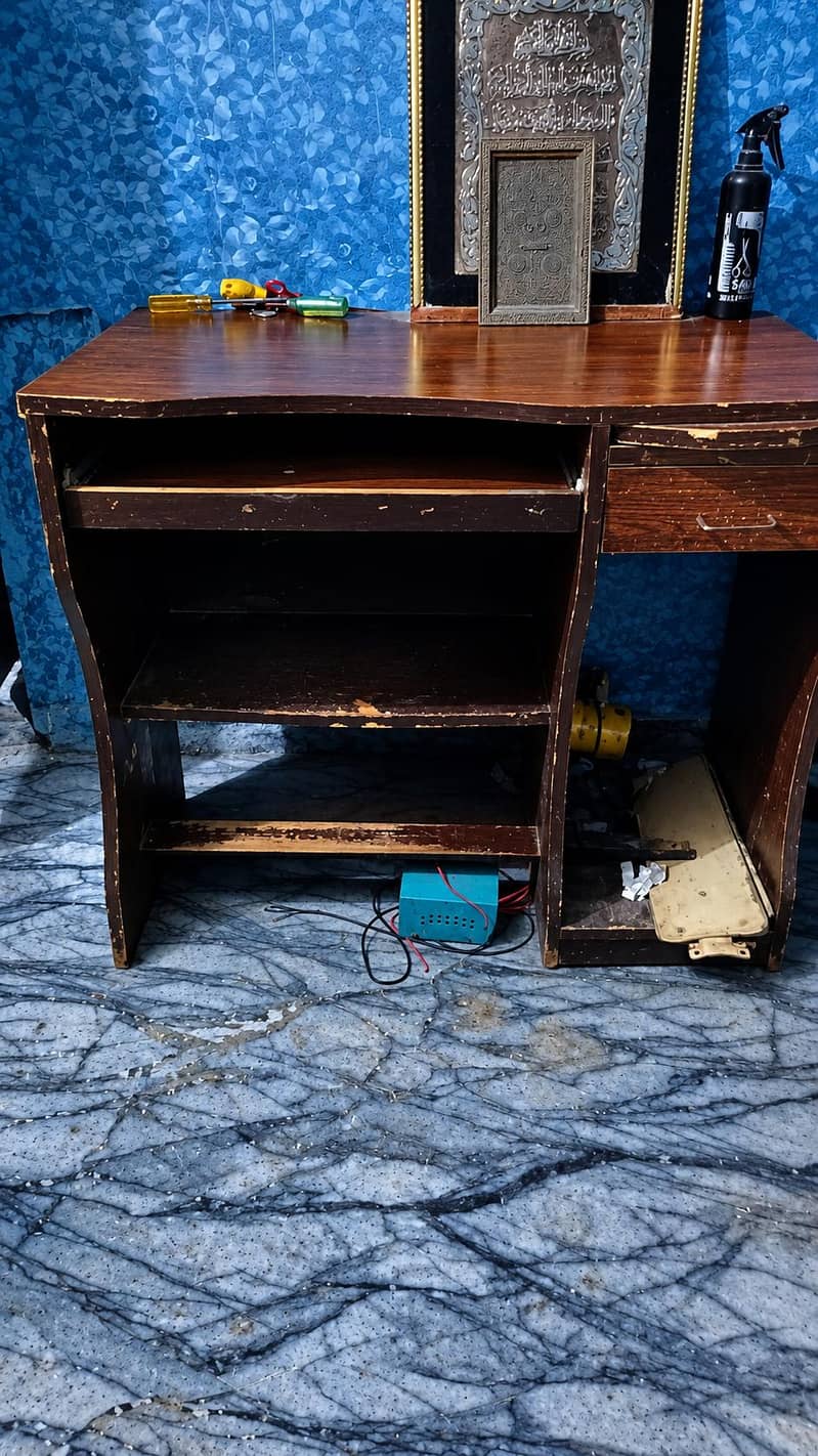 computer table for sale 0