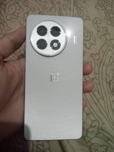 OnePlus Ace 5 5G – Snapdragon 8 Gen 3 | 9/10 Condition