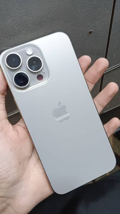 Apple iPhone 15 Pro Max