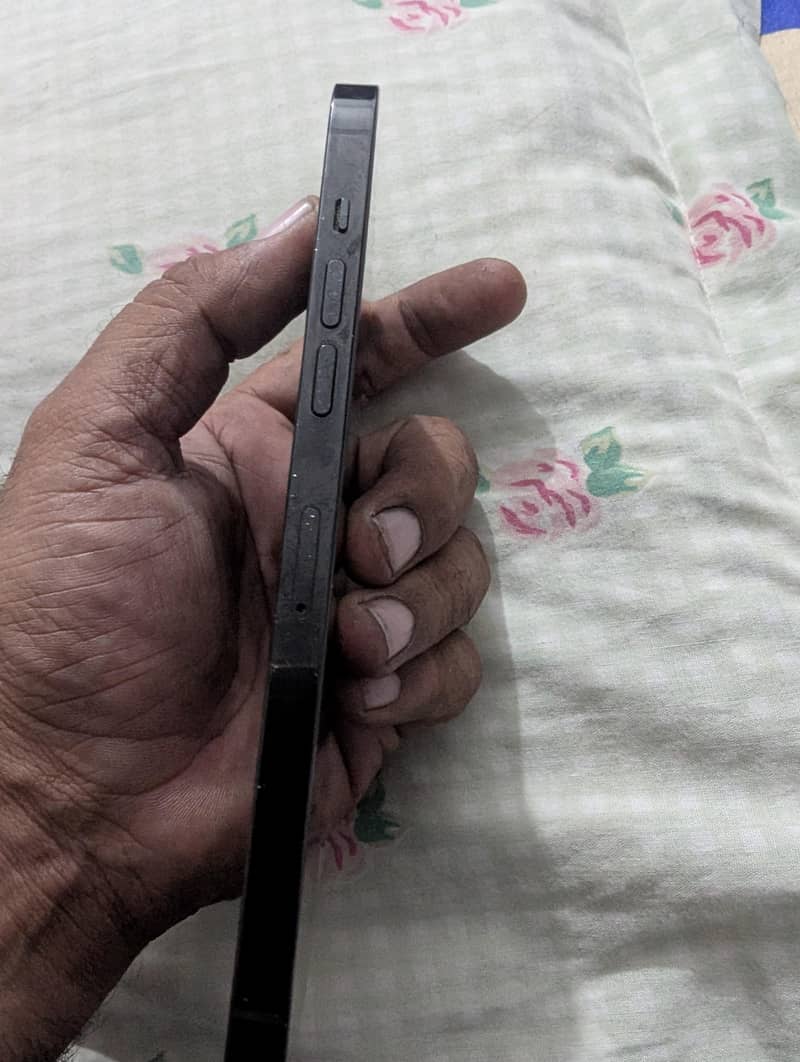 Apple iPhone 14 Pro Max 3