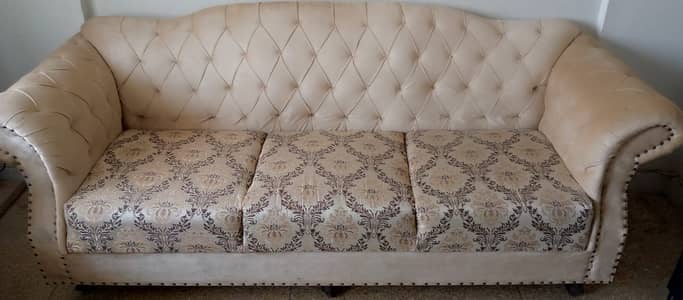 Luxury Dewan 7 Seater Sofa + Free 7 Sofa Covers | 10/10 Urgent Sale!