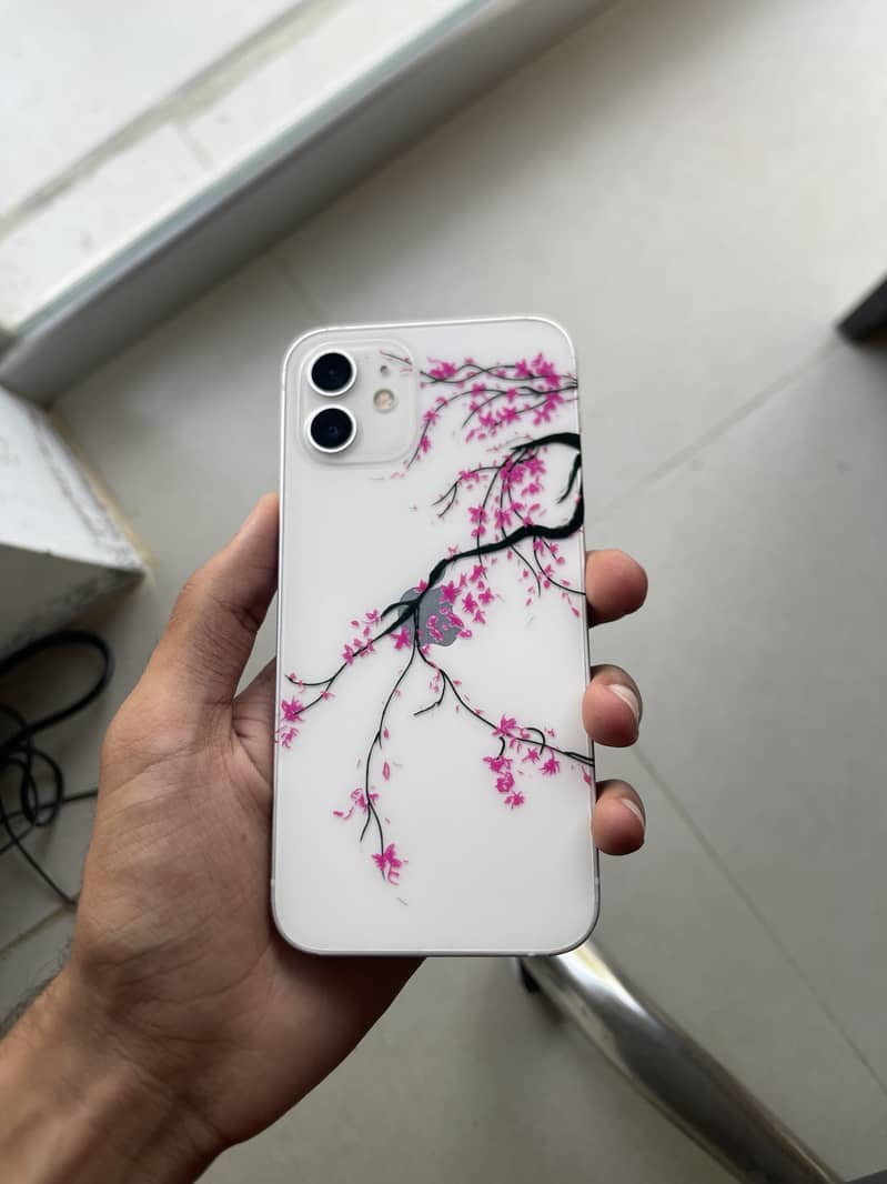 Apple iPhone 12 0
