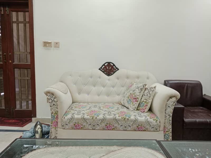 7 setar sofa 0