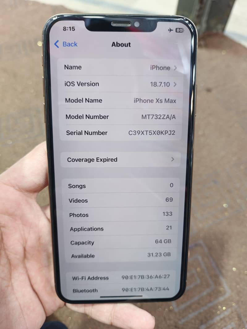 Apple iPhone XS Max 4