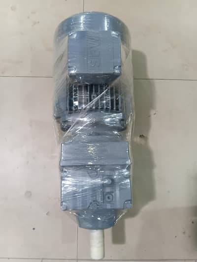 SEW GEAR MOTOR