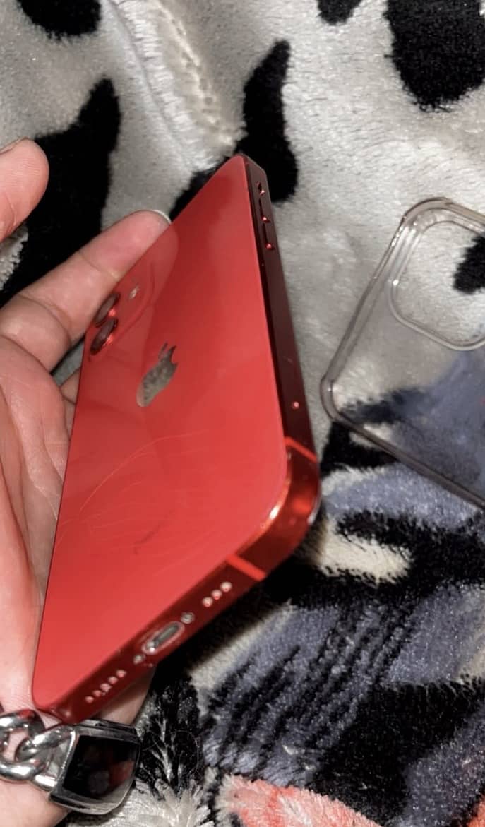 Apple iPhone 12 1