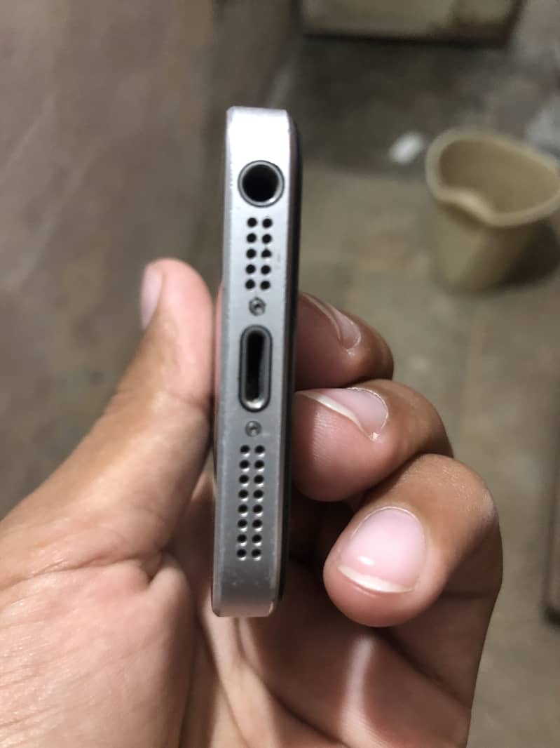 Apple iPhone se 2016 7