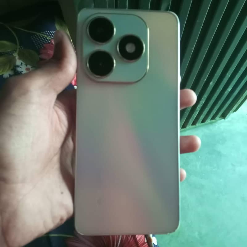 Tecno Spark 20 3