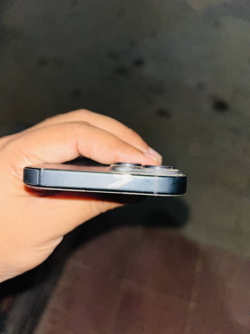 Apple iPhone 15 0