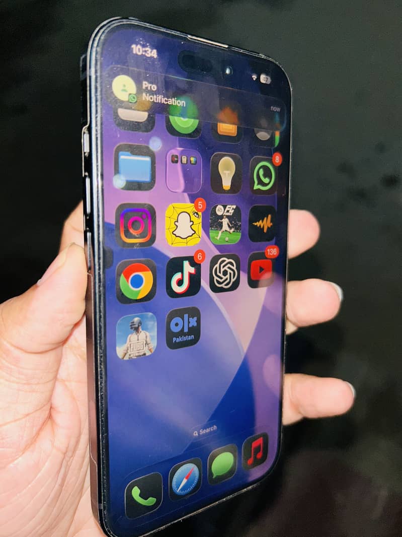 Apple iPhone 15 4