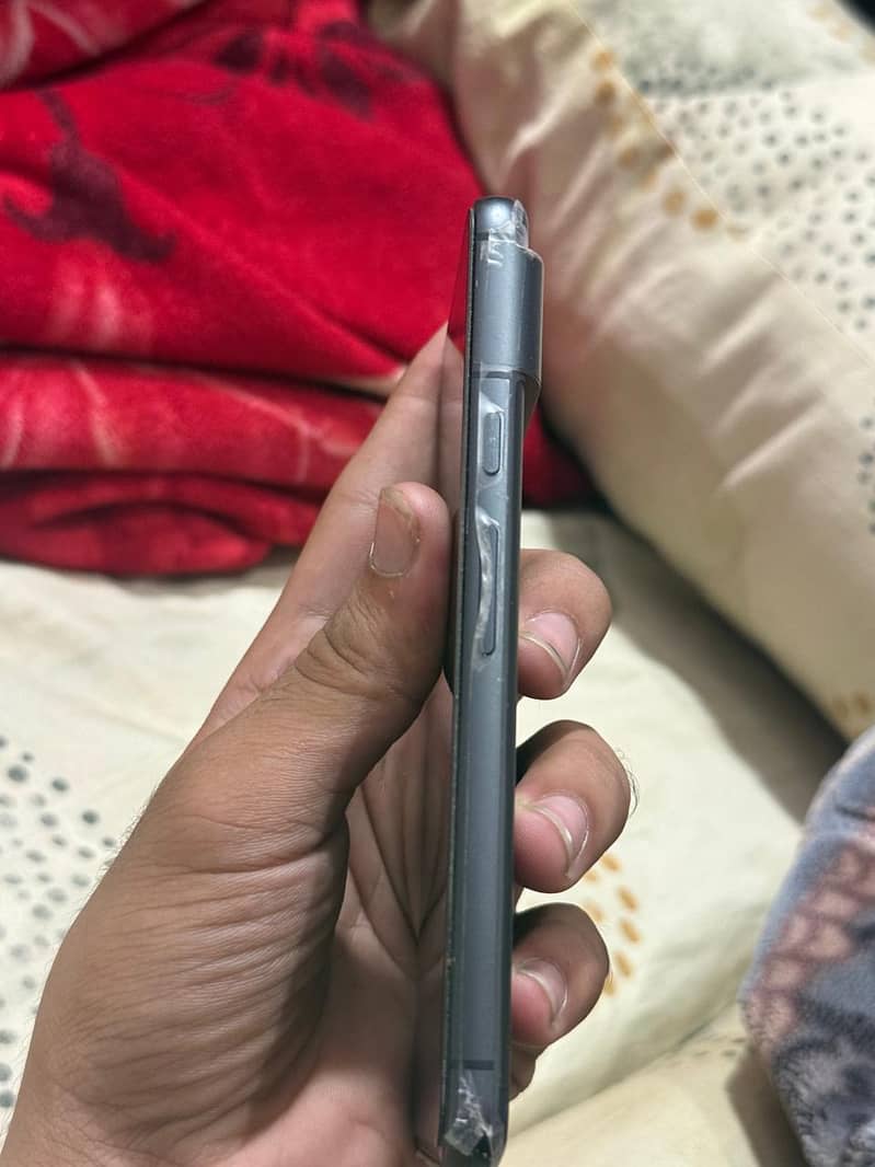 Google Pixel 8 2
