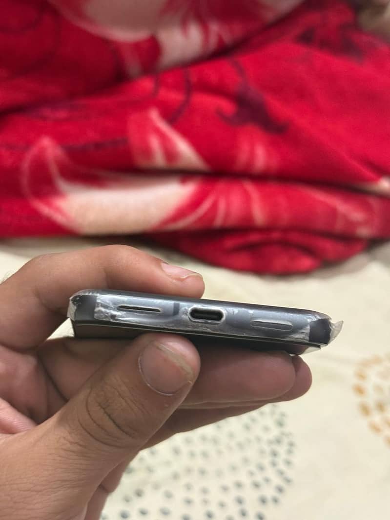 Google Pixel 8 5