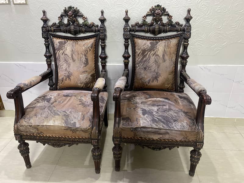 Chairs chinioti style 0