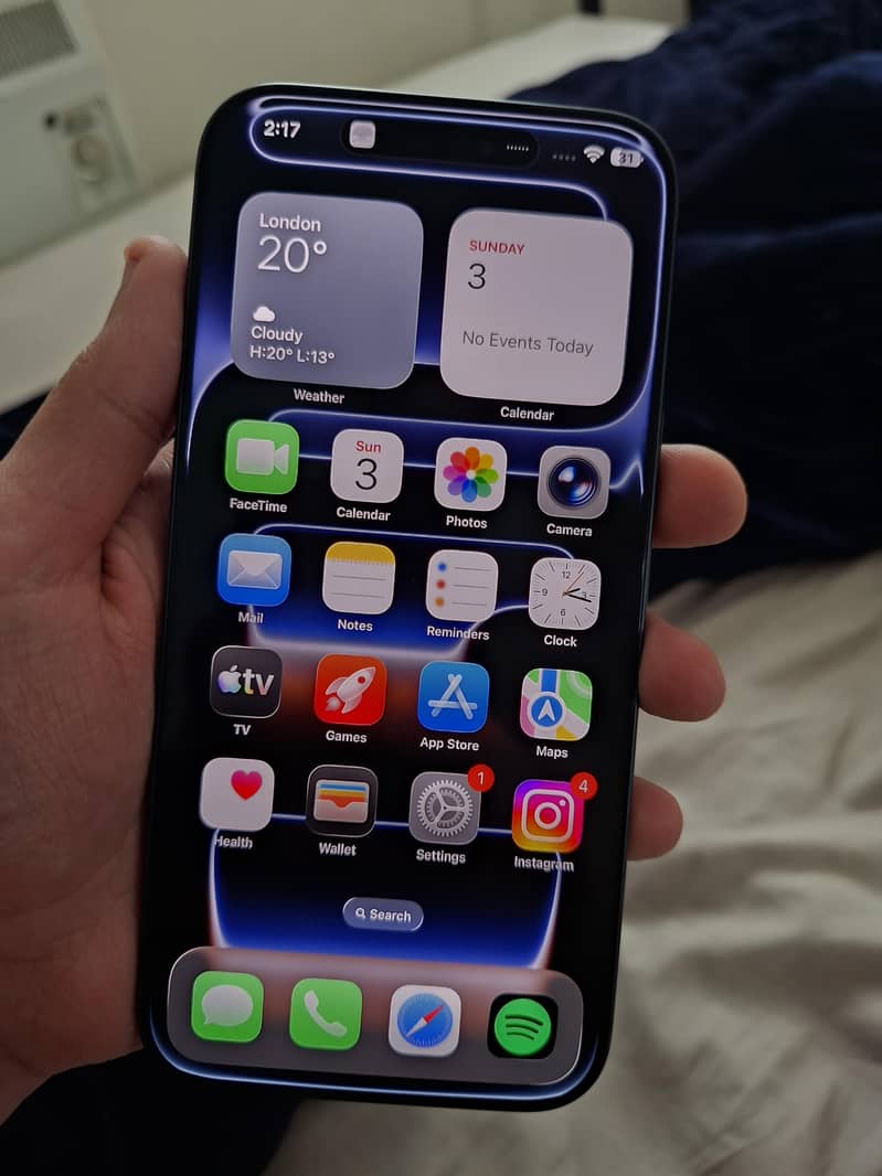 Apple iPhone 17 Pro Max 0