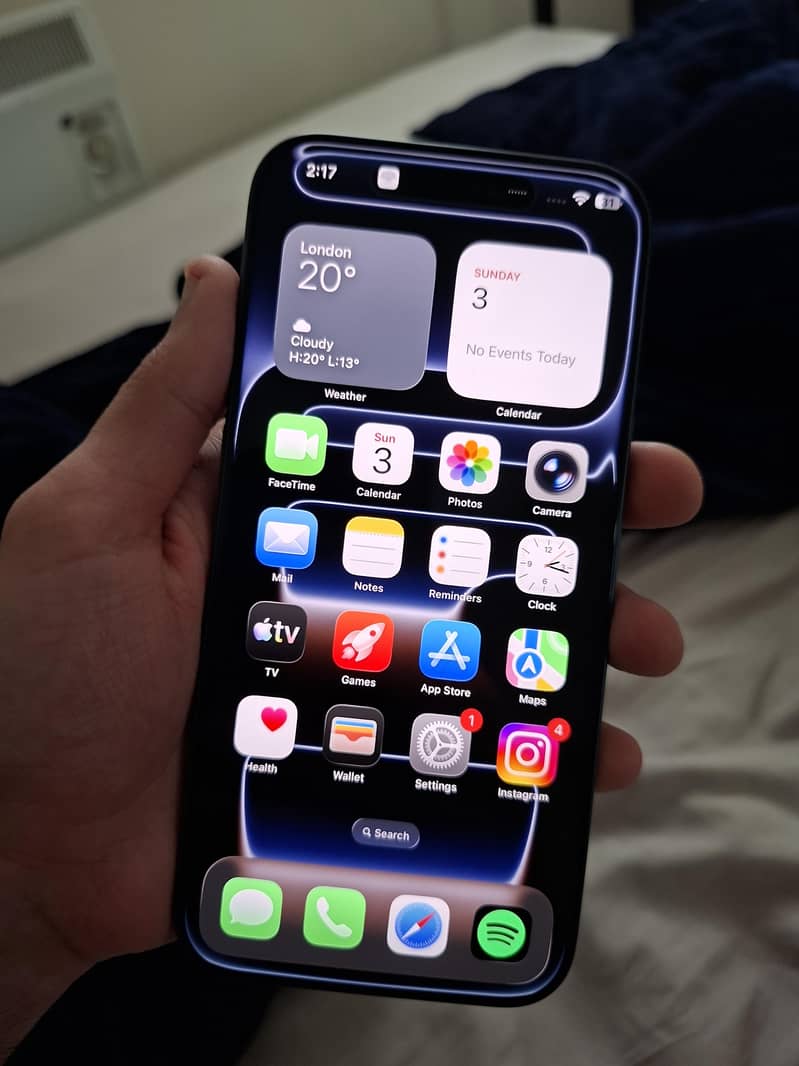 Apple iPhone 17 Pro Max 3